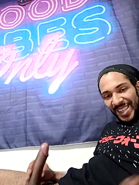 Mikaaa97: онлайн-секс-чат