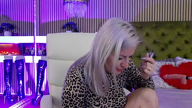 LadyTouch 라이브 XXX 채팅