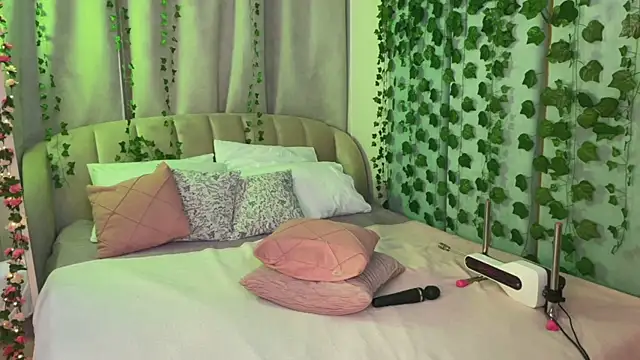 Love_is_Lola 现场XXX聊天