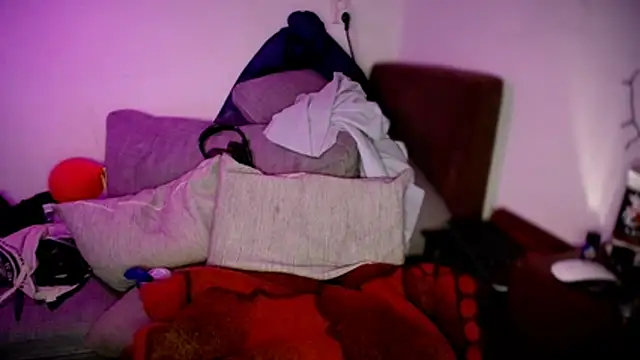 P4RtYBOII92 Webcamshow