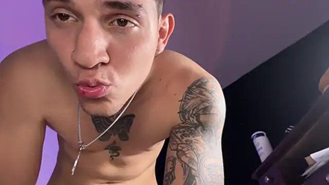 Aangelhot's Webcam Show