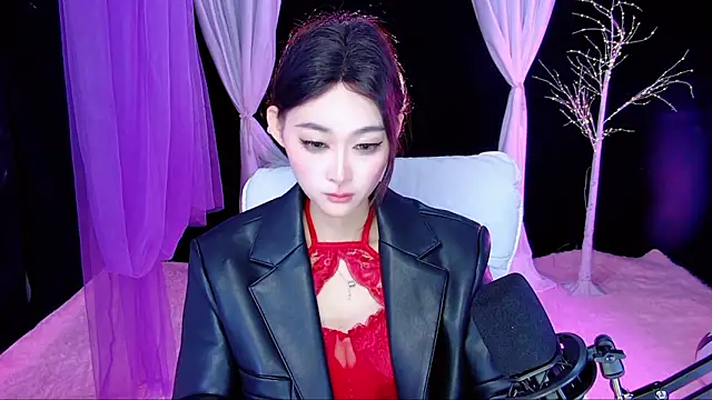 Tili-668 – Live XXX-chat