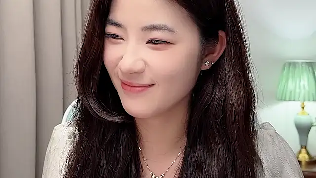 Nicole20266 现场XXX聊天