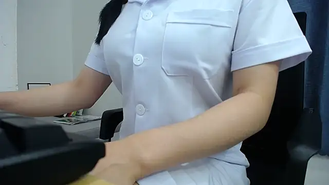 دردشة Linh_sex69 الجنسية المباشرة