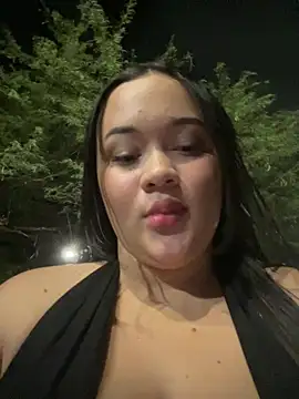 Datoka_adrenaline: διαδικτυακό σόου στην κάμερα