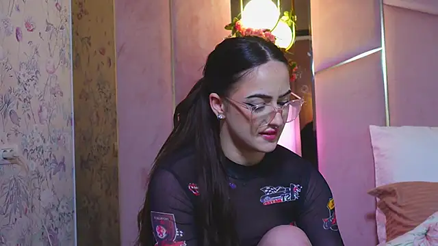 Czat XXX na żywo – LucyLextonX