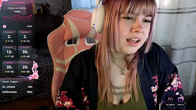 KristiBloom's Live XXX Chat