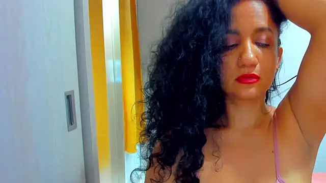 alaskmiller1 Adlı Modelin Canlı XXX Sohbeti