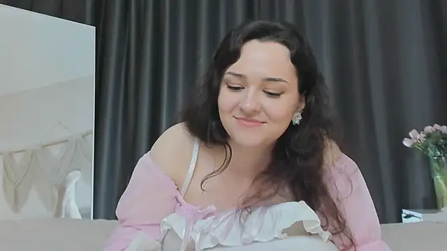 Chat +18 de Camilla_Rowen ao vivo