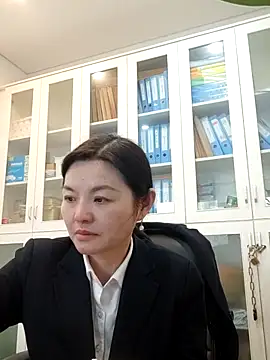 XXX chat uživo modela ialnuyoa_h