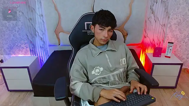 osamu_tay webkamerás műsora