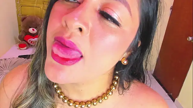 Czat XXX na żywo – Julia_Haye