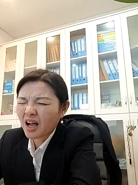 ialnuyoa_h Show Webcam