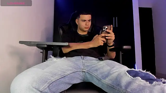 Pokazy przed kamerką – Liam_Mateo