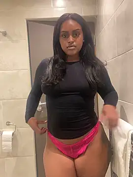 Pokazy przed kamerką – Realriyaaa