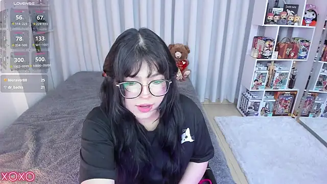 Czat XXX na żywo – misshoneyxxx