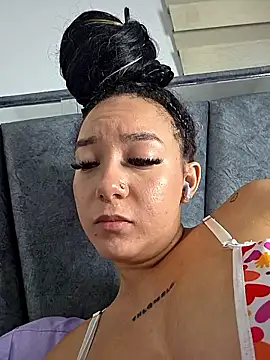 alaia_princess Chat XXX in diretta