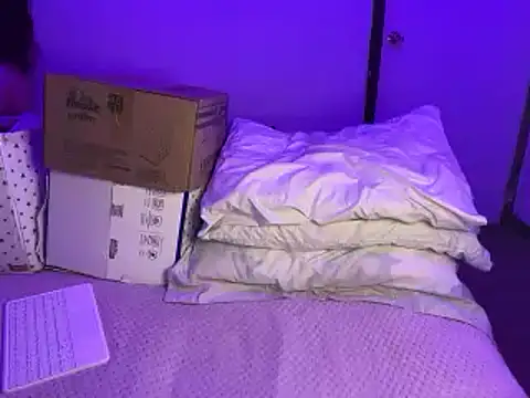 sofilasanta Adlı Modelin Canlı XXX Sohbeti