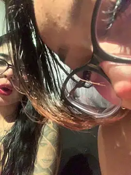 Chat +18 de LilithMonette ao vivo