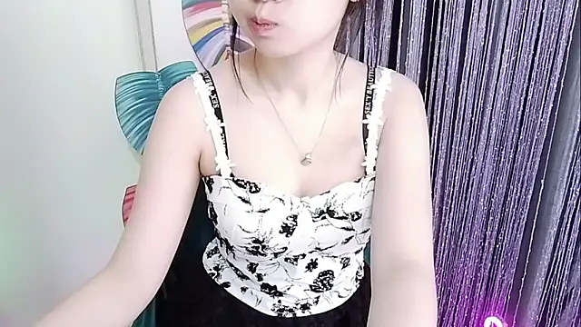 Chat +18 de Ari-sweety ao vivo