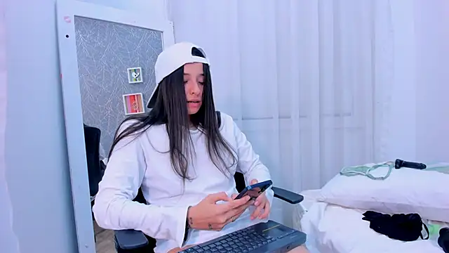 Czat XXX na żywo – ViictoriiaSaenz