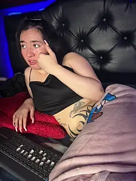 Sophie_LS Chat XXX in diretta