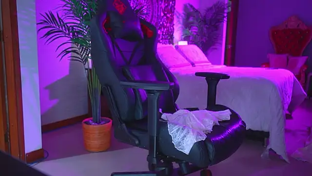 ambarEvans live XXX chat