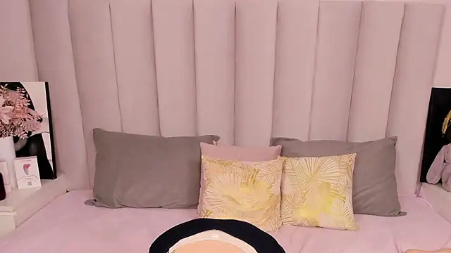 MiaKarlos Adlı Modelin Web Kamerası Şovu