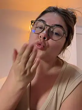 Chatroom XXX en direct de Lau_Bee