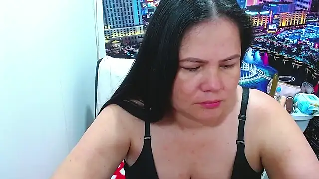 Chatroom XXX en direct de tila_nastyy