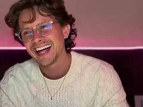 mcklister_kinky_feets Show Webcam