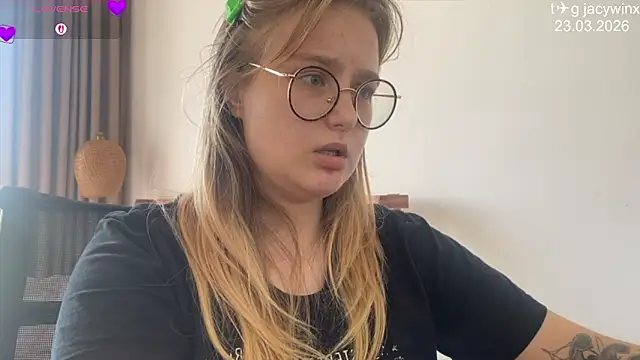 แชท XXX สดของ JacyWinslat