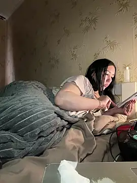 Naughtbaby_2025: απευθείας συνομιλία ΧΧΧ