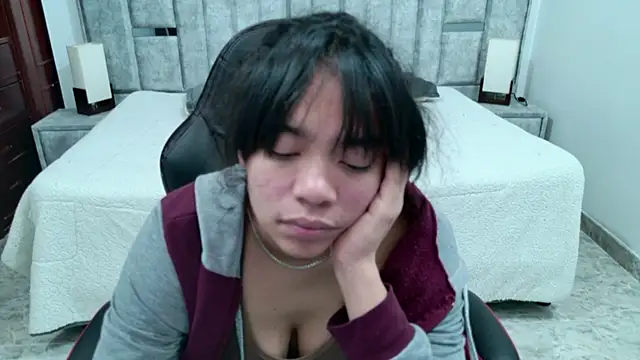 laureentt_: онлайн-секс-чат