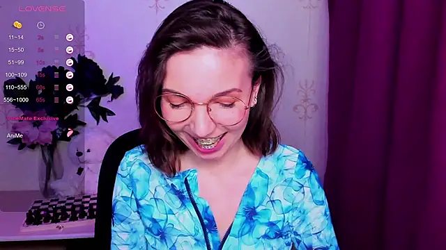 Chat XXX ao vivo de KindHazelHere_