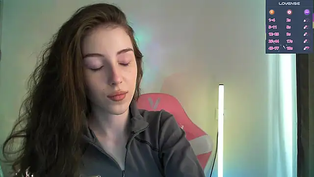 eskatmi's Live XXX Chat