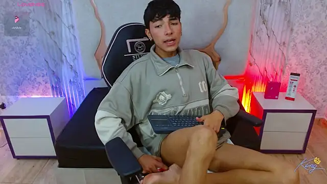 osamu_tay's Live XXX Chat