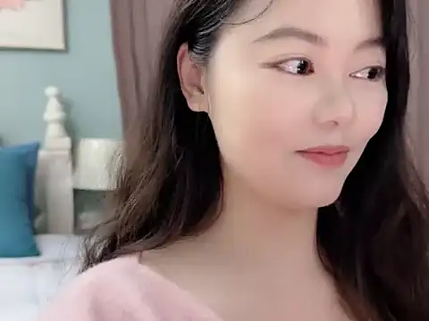 sarah111 Adlı Modelin Canlı XXX Sohbeti