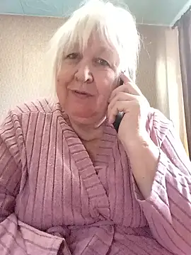 Alexia64231 Adlı Modelin Canlı XXX Sohbeti