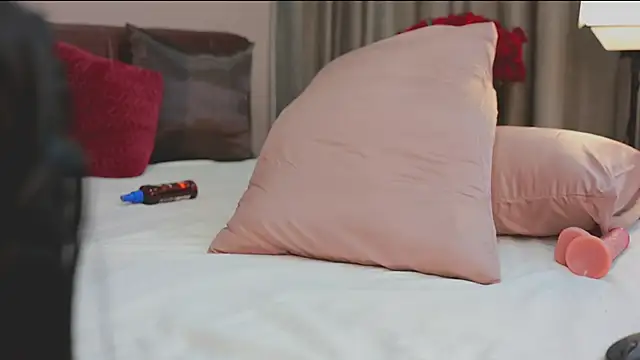 MillaBelle Obrolan Langsung XXX