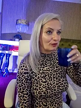 LadyTouch's Webcam Show