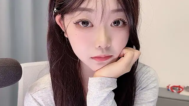 smalldaisyのライブXXXチャット