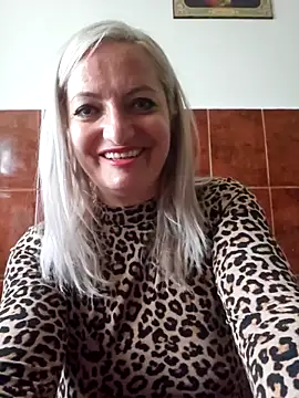 LadyTouch live XXX chat