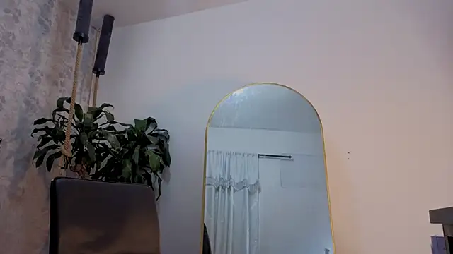 Pokazy przed kamerką – july_quinzel