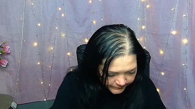 Вебкам-шоу LauraFinn