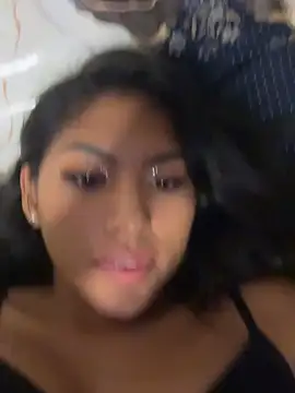 BrunetteBliss69 即時 XXX 聊天