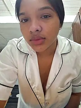 دردشة AnnaMil3J الجنسية المباشرة