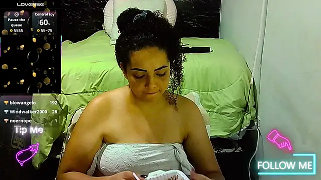 _naughty_milf: онлайн-секс-чат