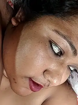 hotbhabhi011 网络视讯表演