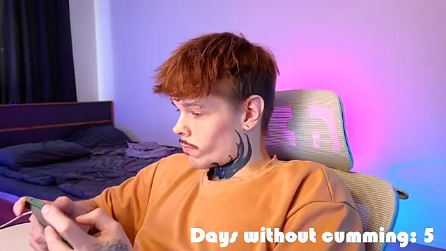 DENIS_HERE Live XXX Chat